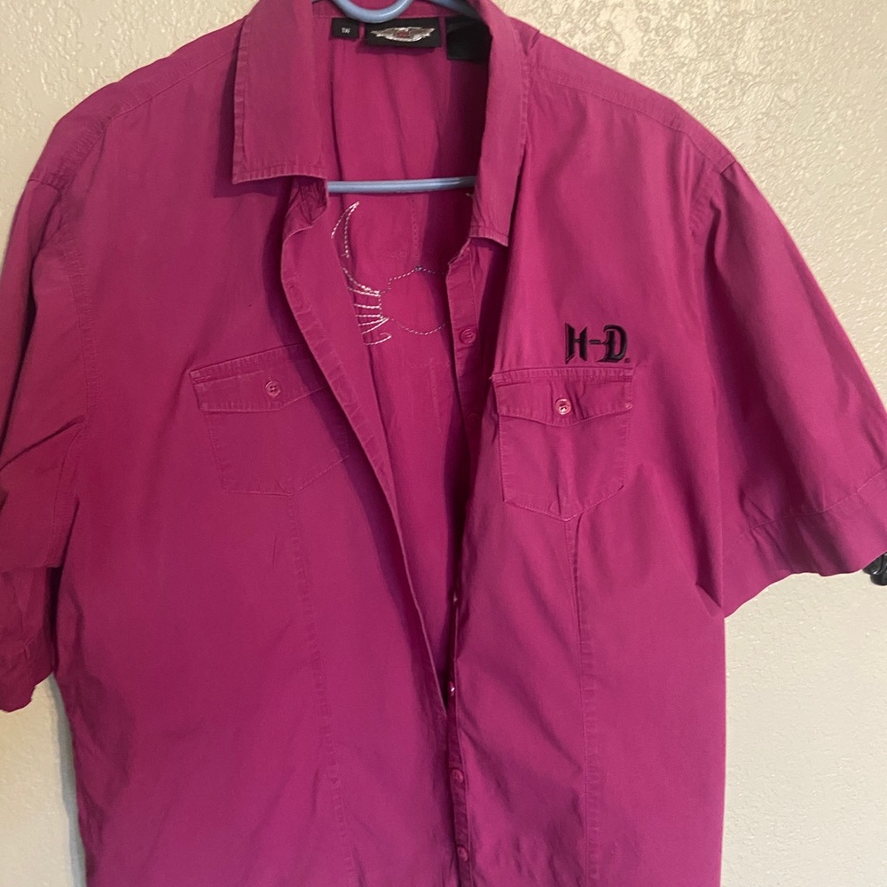Harley Davidson hot pink size 1w.